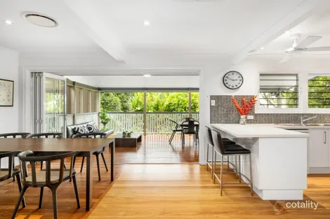 Property photo of 18 Newcastle Street Fairfield QLD 4103