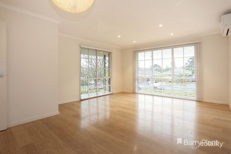Property photo of 1 Lodge Crescent Berwick VIC 3806