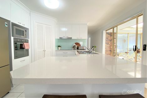 Property photo of 4 Lucas Place Labrador QLD 4215