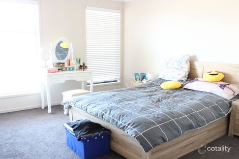Property photo of 15 Papas View Wyndham Vale VIC 3024