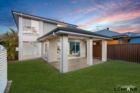 Property photo of 20 Silverleaf Lane Moorebank NSW 2170