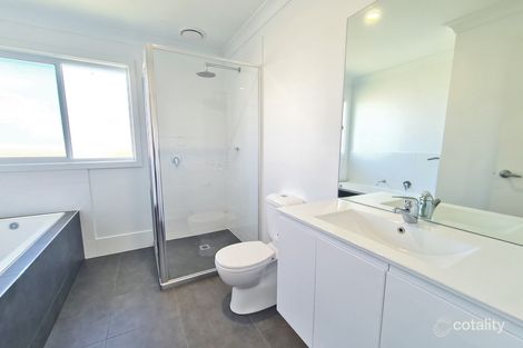 Property photo of 2 Wells Avenue Thrumster NSW 2444