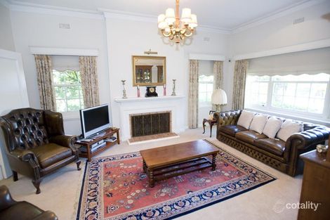 Property photo of 15 Leslie Road Essendon VIC 3040