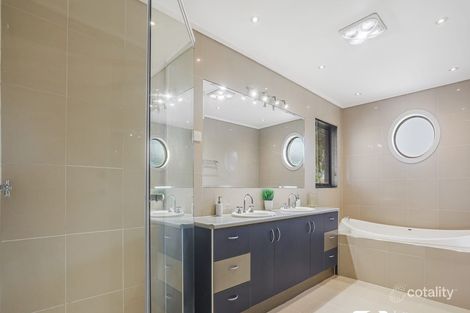 Property photo of 1 Grampians Way Caroline Springs VIC 3023