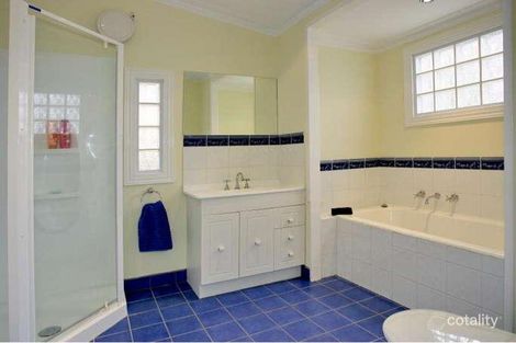 Property photo of 2 Belmont Road Kensington VIC 3031