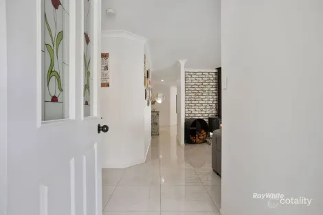 Property photo of 14 Nautilus Close Karalee QLD 4306