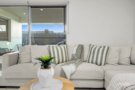 Property photo of 11 Treetops Street Yarrabilba QLD 4207