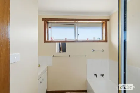 Property photo of 3 Allambie Crescent Ulverstone TAS 7315