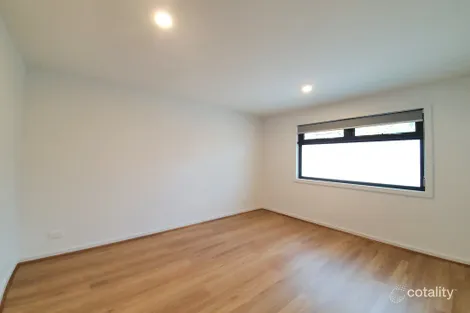 Property photo of 2/389 Middleborough Road Box Hill VIC 3128