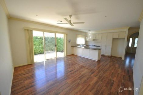Property photo of 4 Rees Close Drouin VIC 3818