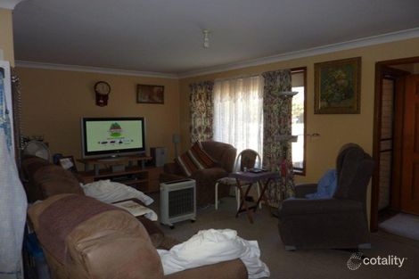 Property photo of 5 Lyons Place Dubbo NSW 2830