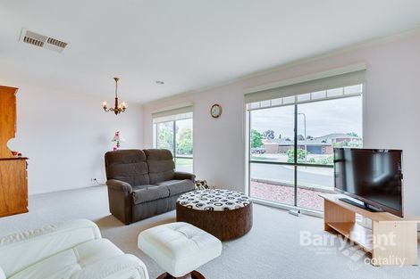 Property photo of 2 Toombak Walk Sydenham VIC 3037