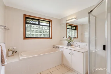 Property photo of 23 Timperley Drive Highfields QLD 4352