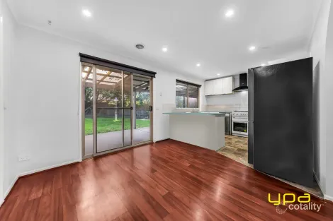 Property photo of 9 Jacinta Drive Cranbourne West VIC 3977