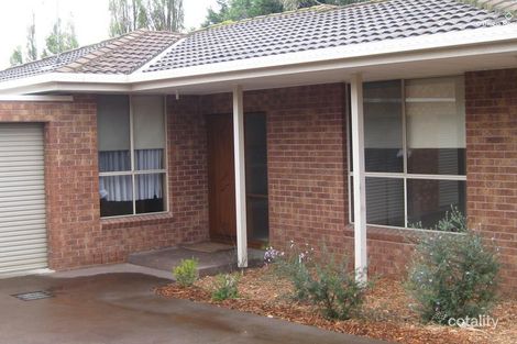Property photo of 2/12 Maryn Close Berwick VIC 3806