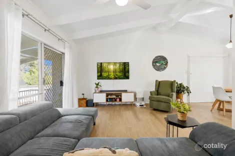 Property photo of 4 Gebbutt Street Southside QLD 4570