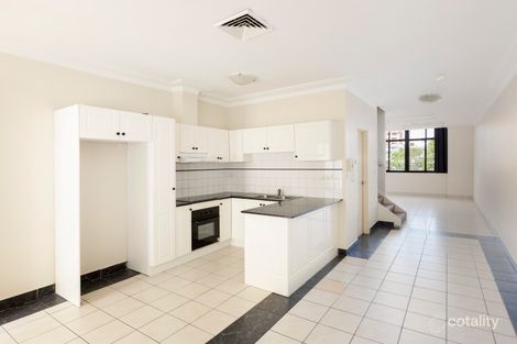 18/6-8 Woodburn St, Redfern, NSW 2016