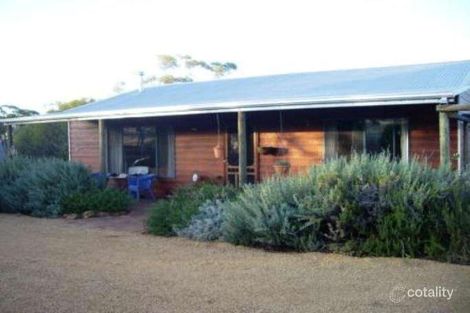 Property photo of 42 Lucas Court Bejoording WA 6566