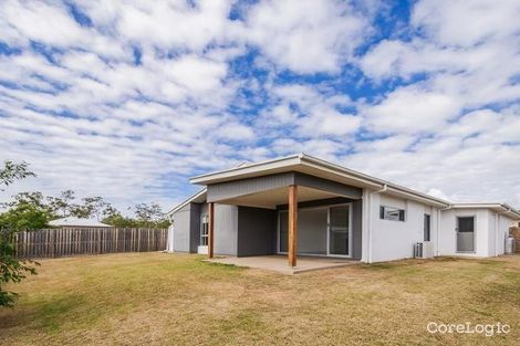 Property photo of 8 Parkway Crescent Kirkwood QLD 4680