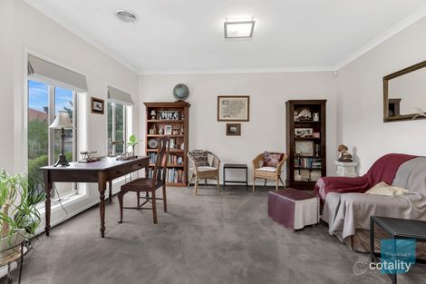Property photo of 27 Oakview Parade Caroline Springs VIC 3023