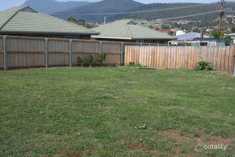 56 Hilton Rd, Claremont, TAS 7011