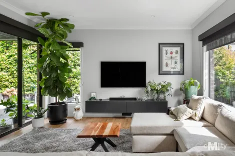 Property photo of 7 Bastings Avenue Mickleham VIC 3064