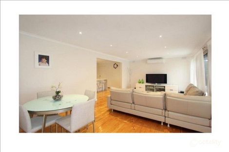 Property photo of 2/72 Woornack Road Carnegie VIC 3163