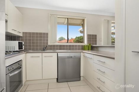 Property photo of 24/12 Denton Park Drive Rutherford NSW 2320