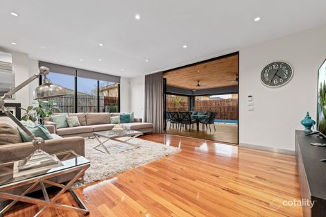 Property photo of 14 Winthrop Court Keysborough VIC 3173