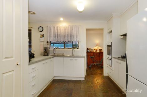 Property photo of 45 Golden Way Hillside VIC 3037