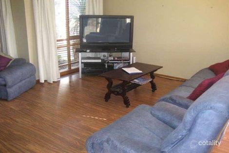 Property photo of 4 Regal Court Carrum Downs VIC 3201