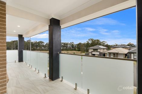 Property photo of 124 Hampshire Boulevard Spring Farm NSW 2570