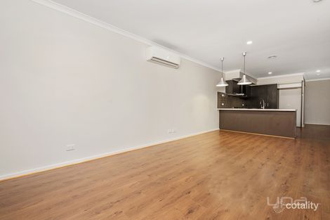 Property photo of 52 Twain Way Fraser Rise VIC 3336