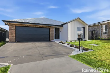 19 Montrose St, Orange, NSW 2800