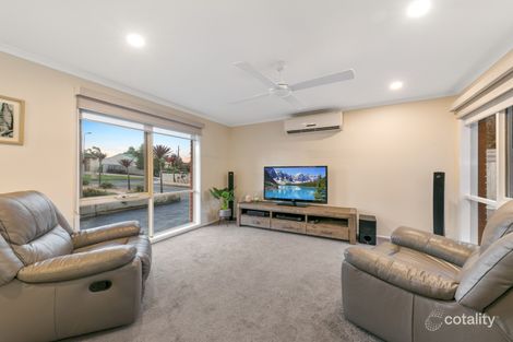 Property photo of 10 Eagle Court Blind Bight VIC 3980