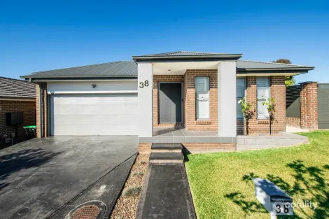 38 Cropton St, Jordan Springs, NSW 2747