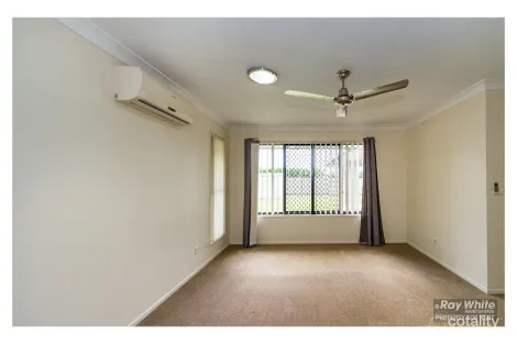 Property photo of 17 Laird Avenue Norman Gardens QLD 4701