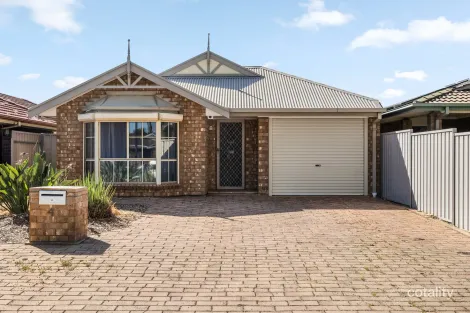 4 Hughes Cres, Pooraka, SA 5095