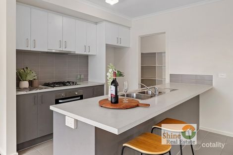 Property photo of 115 Wurrook Circuit North Geelong VIC 3215