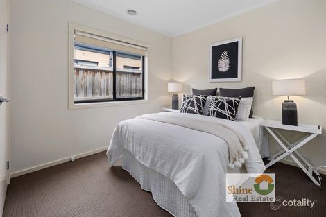 Property photo of 115 Wurrook Circuit North Geelong VIC 3215