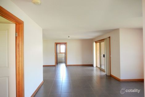 Property photo of 13 Emily Court Howlong NSW 2643