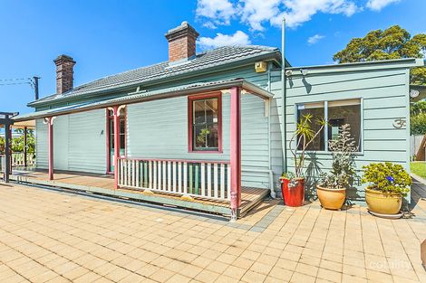 Property photo of 2A Seaview Terrace Thirroul NSW 2515