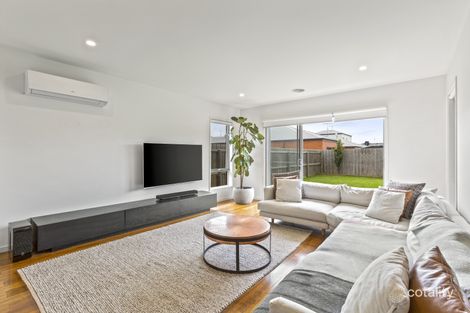Property photo of 31 Pienza Way Leopold VIC 3224
