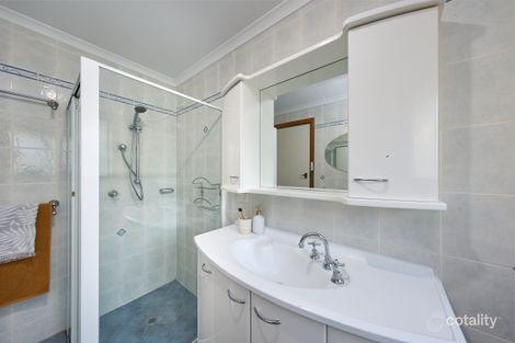 Property photo of 5 David Street Happy Valley SA 5159