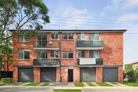 6/22 Barber Ave, Eastlakes, NSW 2018