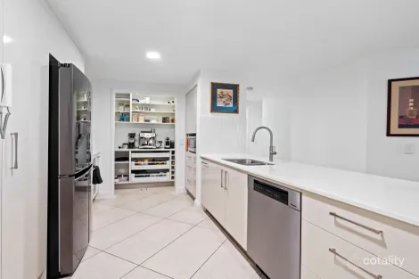 Property photo of 2/1 Great Hall Drive Miami QLD 4220