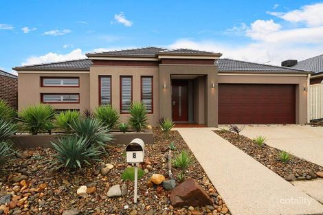 Property photo of 8 Manorwood Way Berwick VIC 3806