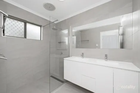 Property photo of 2 Benton Court Douglas QLD 4814