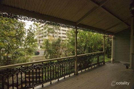 Property photo of 100 Dornoch Terrace Highgate Hill QLD 4101