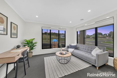 Property photo of 2 Grafton Street Mernda VIC 3754
